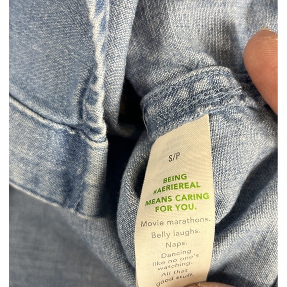 Aerie Anytime Fave Denim Shirt Women S Blue Long Sleeve Laganlook Oversize Baggy - Picture 4 of 7